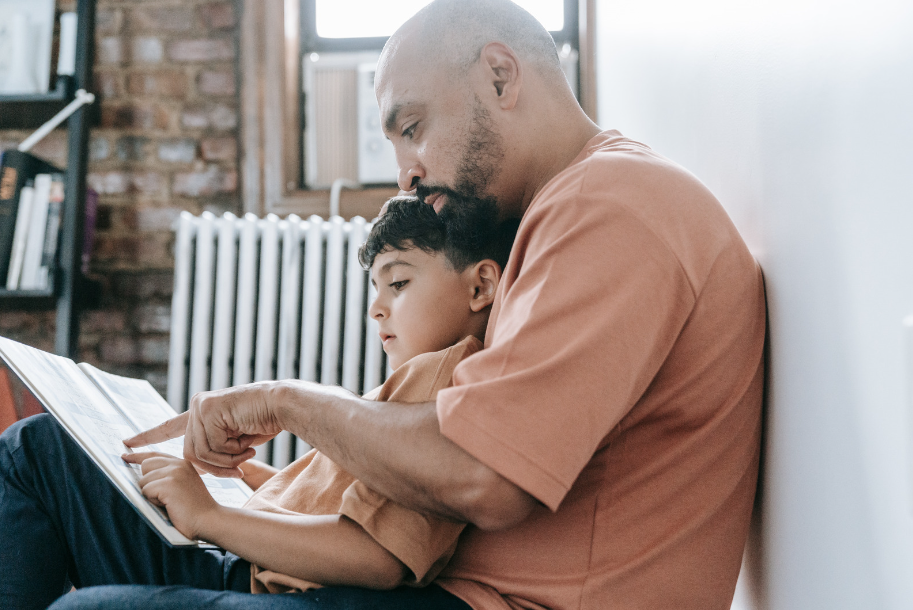 CCJ analisa política de incentivo à adoção de crianças e adolescentes