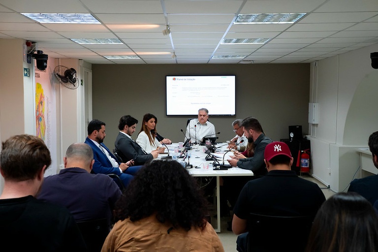 CCJ: prioridade de capacitação e emprego para beneficiários do Bolsa Família