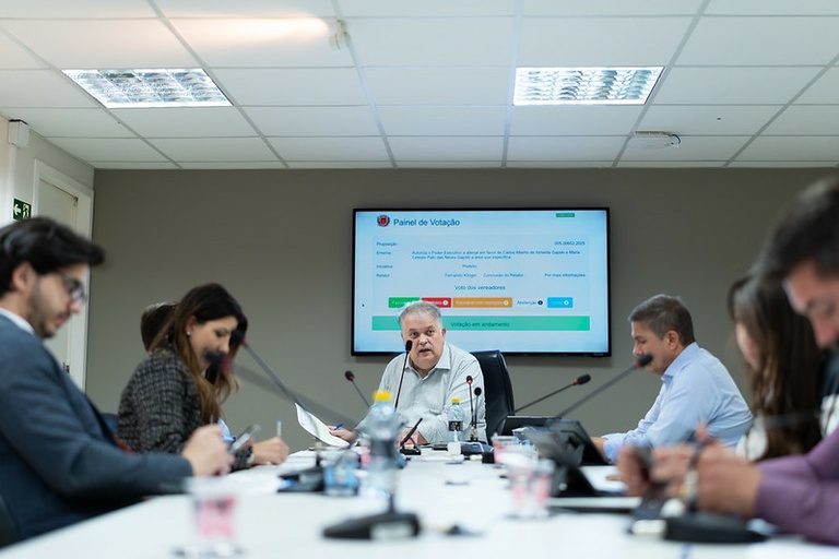 Avança projeto para melhorar calçadas de equipamentos públicos