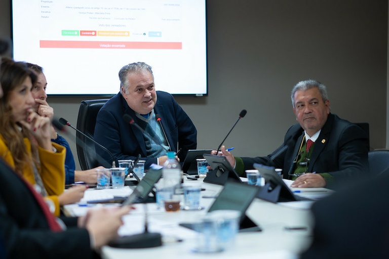 CCJ arquiva projeto de lei para proibir prostituição em vias públicas de Curitiba