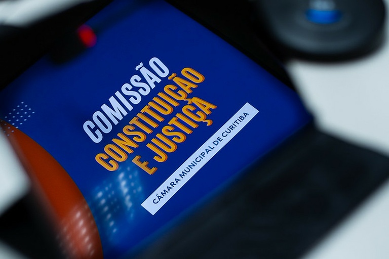 CCJ avalia perdão às multas "anticovid" e mais 41 proposições