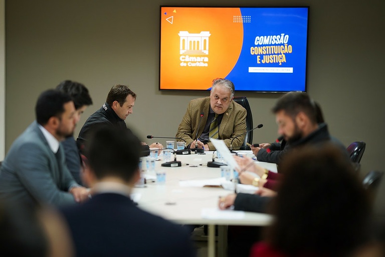 CCJ: avança projeto para instituir semana de combate ao relacionamento abusivo