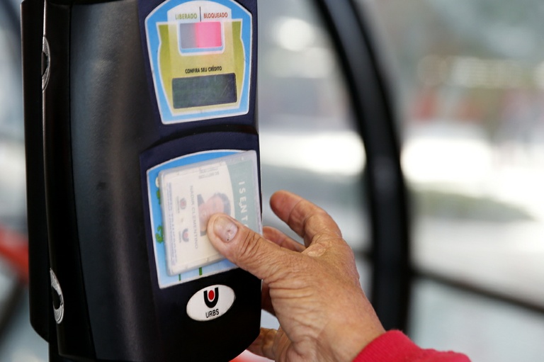 CCJ debate implementação exclusiva de bilhetagem eletrônica
