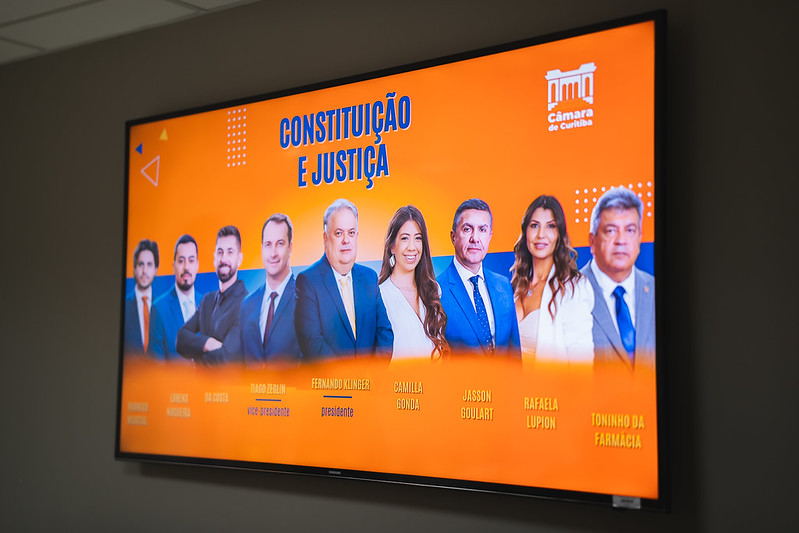 CCJ decide pela anexação de dois projetos de “Lei Felca” em Curitiba