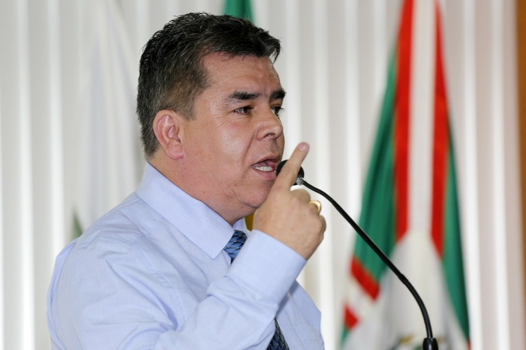 Chico do Uberaba quer cemitérios oferecendo "velório virtual"