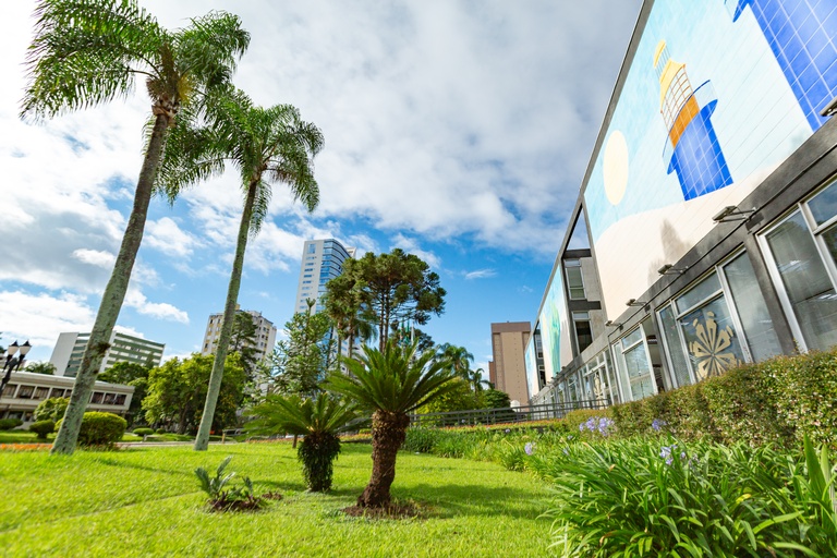 CMC analisa programa de gestão de desempenho dos servidores