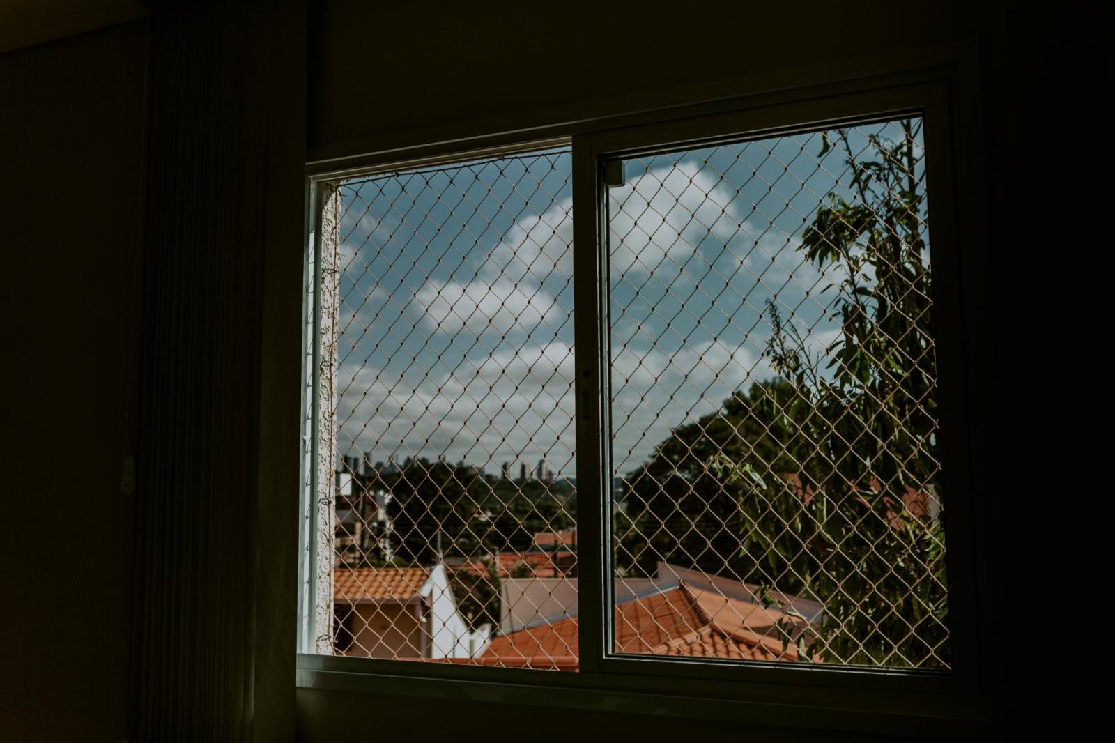 CMC analisa vedação de janelas e varandas de condomínios verticais