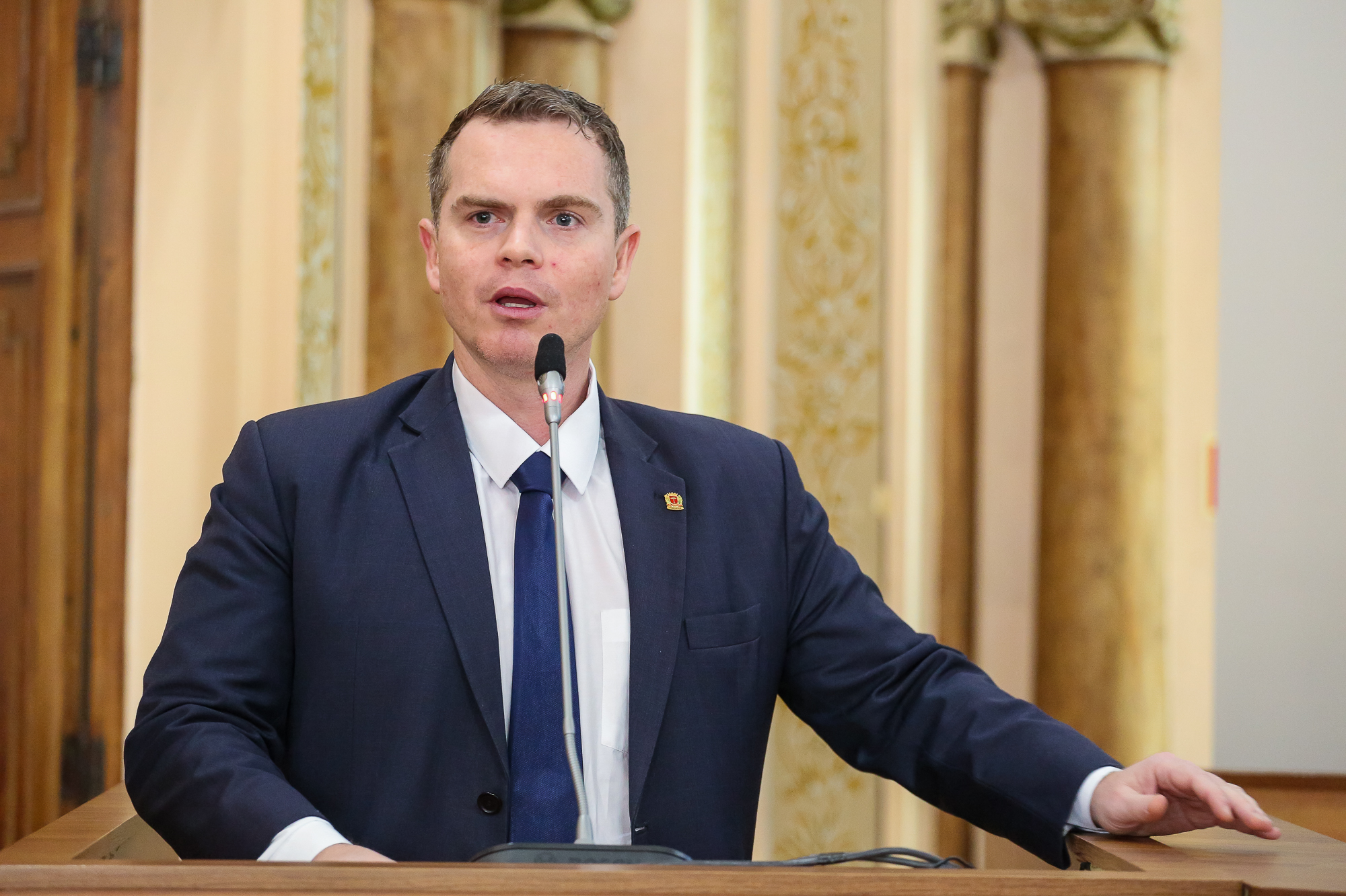 CMC aprova votos de congratulações à Polícia Científica do Paraná