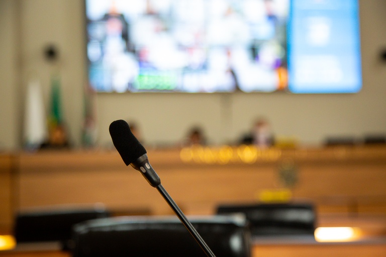 CMC confirma mais visibilidade a caçambas e alienação de imóvel