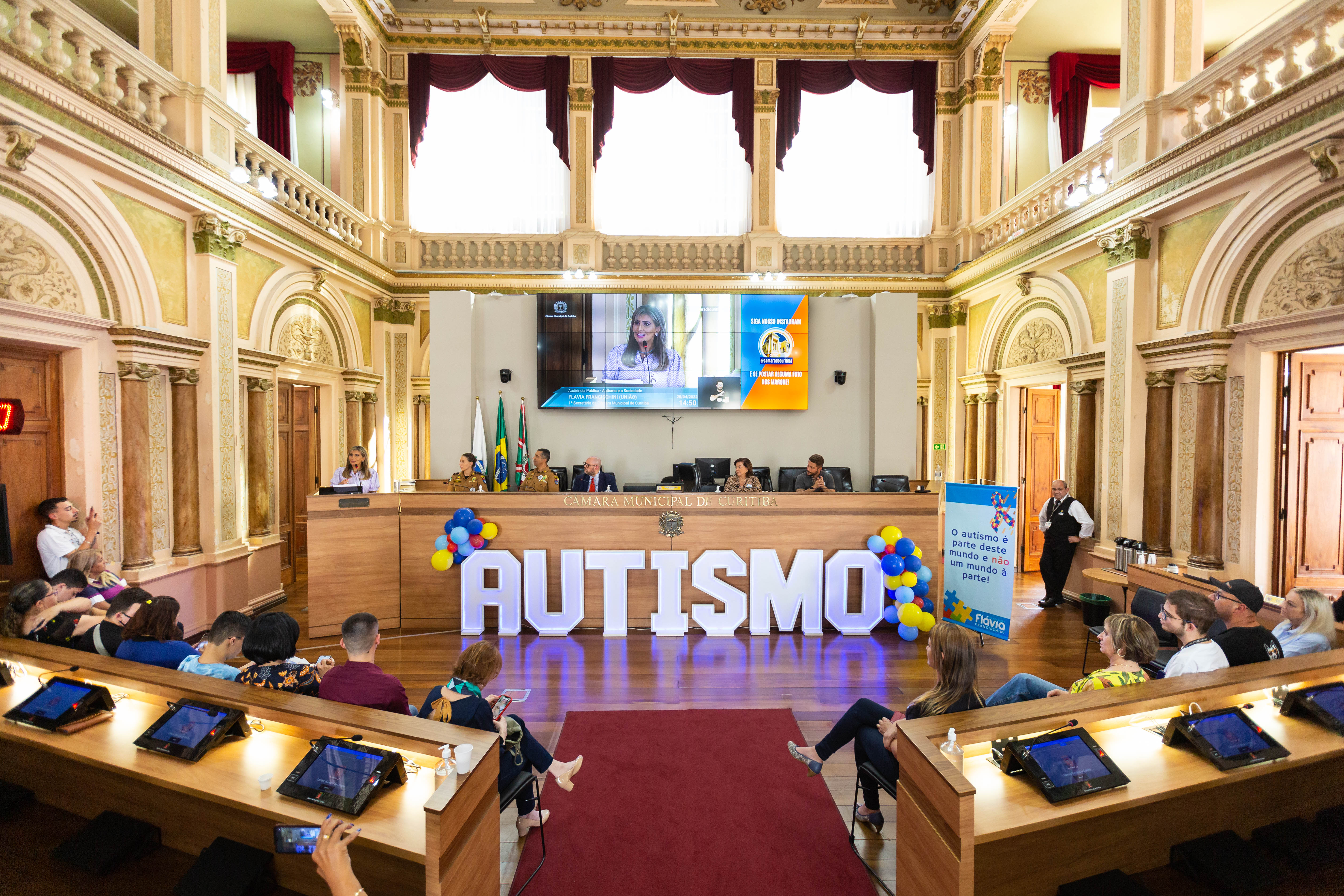 CMC encerra ações do Abril Azul com audiência pública sobre autismo e sociedade