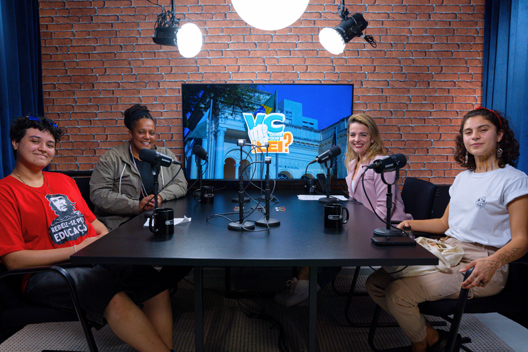 CMC Podcasts debate ampliação do passe escolar em Curitiba