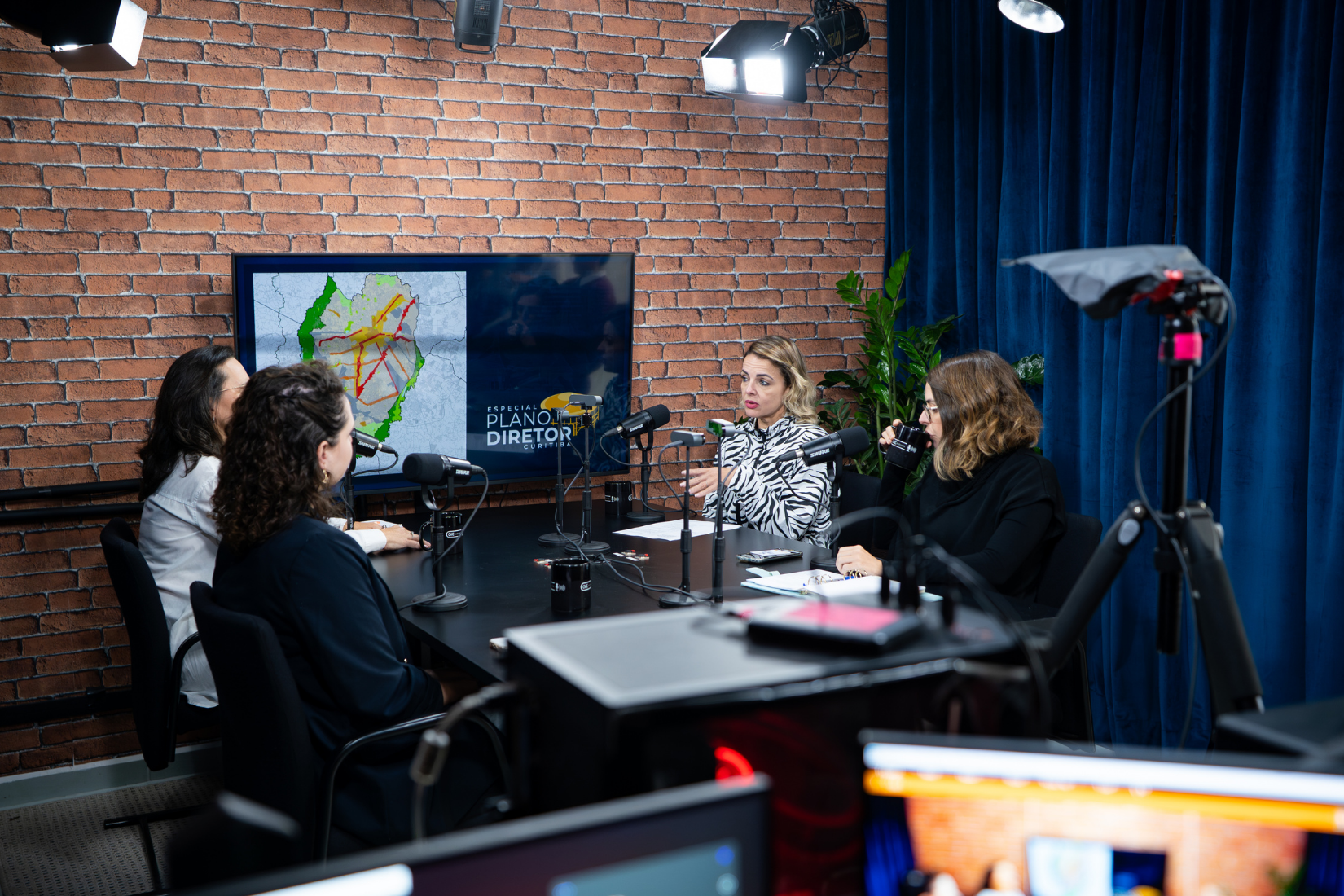 CMC Podcasts pergunta: quem consegue acessar a cidade em Curitiba?