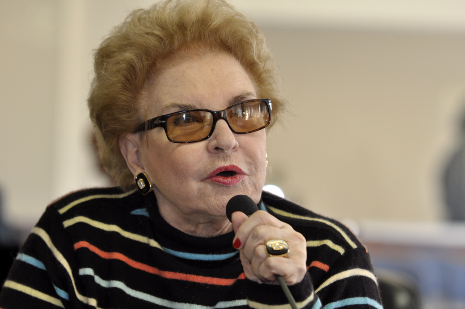 Cmei vai receber nome de Nely  Almeida em dezembro 