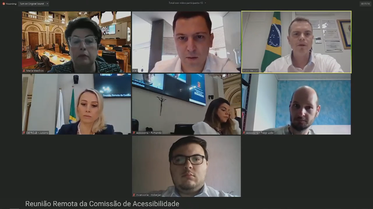 Código de cores em bengalas e vagas para autistas prontos para plenário