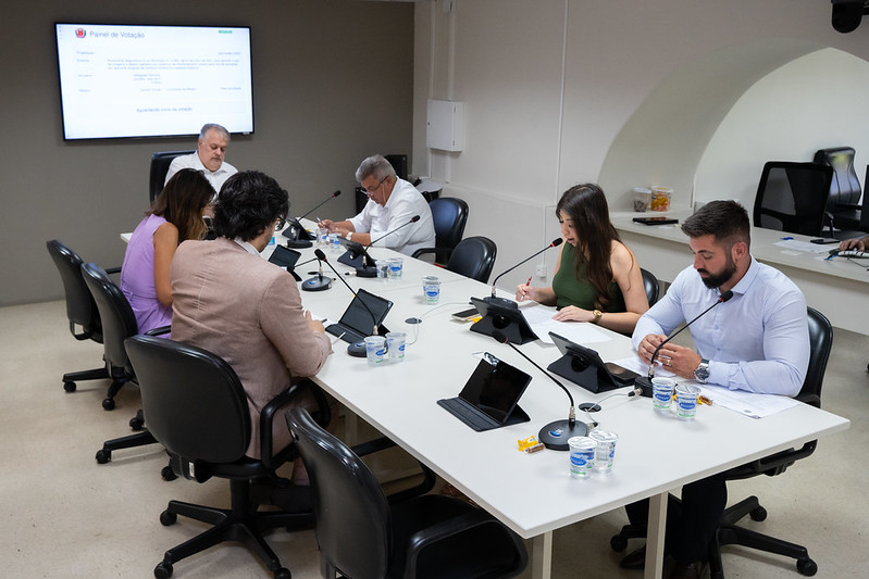 Estacionamento de caminhões: comissão quer nova avaliação jurídica