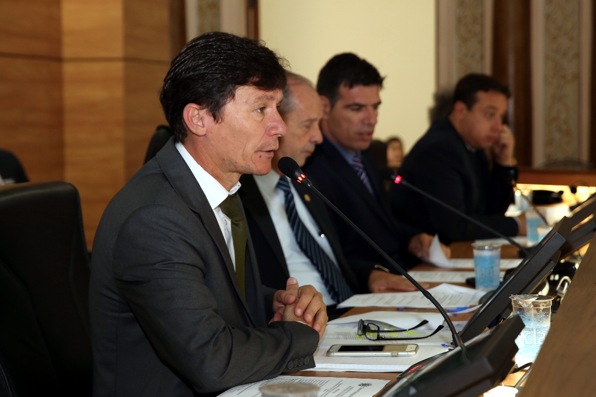 Com 5 emendas, Escola do Legislativo é aprovada em plenário