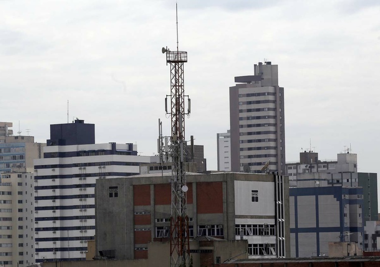 Com 5G no horizonte, Câmara de Curitiba debate nova Lei de Antenas 