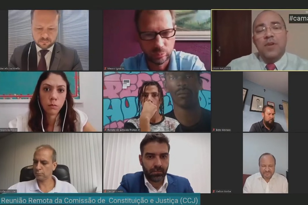 Com aval da CCJ, medidas anticorrupção e contra abuso nas escolas avançam