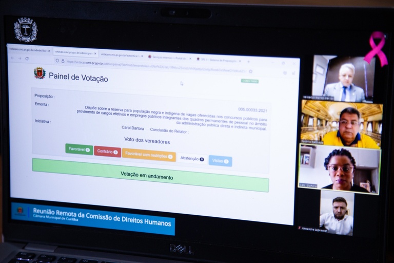 Com aval de Direitos Humanos, projeto das cotas raciais avança em Curitiba