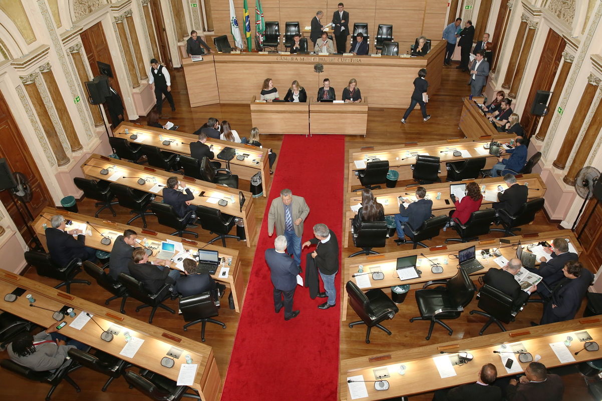 Com críticas e defesa à Prefeitura, são aprovados créditos de R$ 28,5 mi