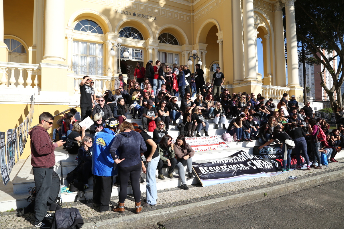Com galerias desocupadas, sessão na CMC é retomada