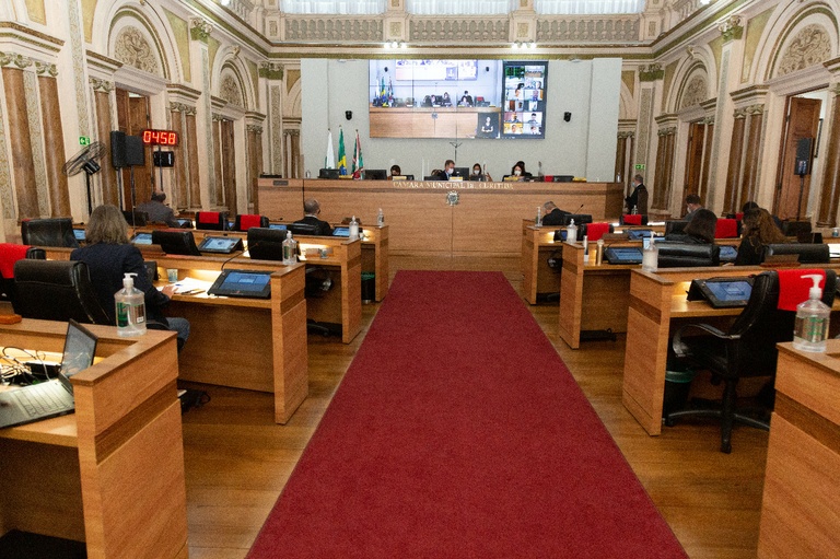 Combate ao assédio sexual nos ônibus segue para sanção do chefe do Executivo