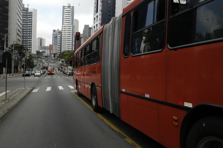 Comissão analisa benefício ao deficiente no transporte 