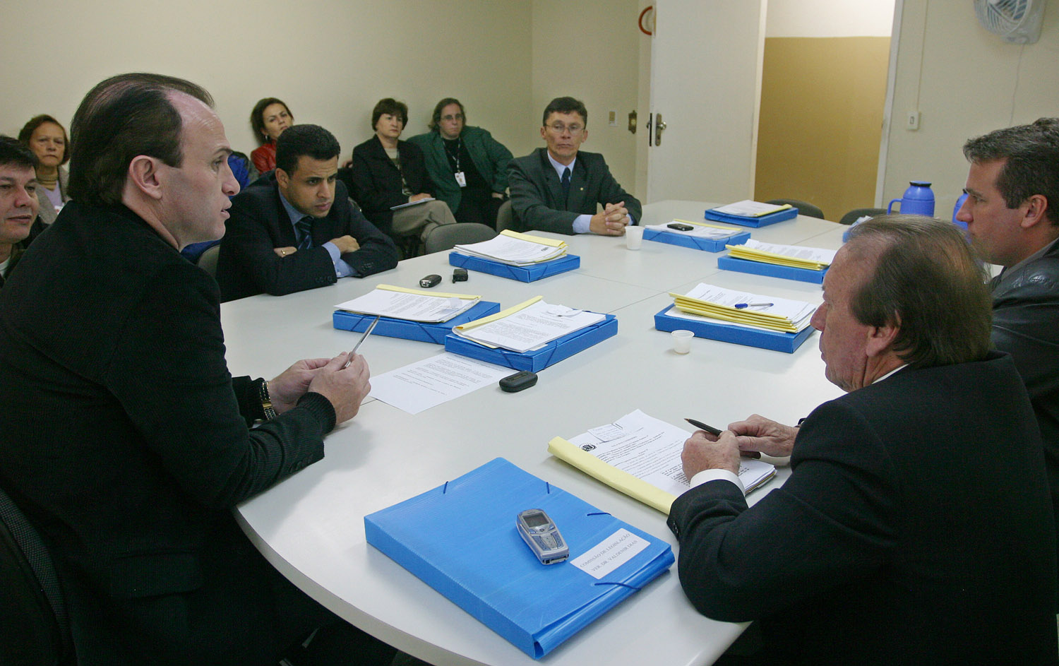 Comissão analisa lacre em embalagens de alimentos 