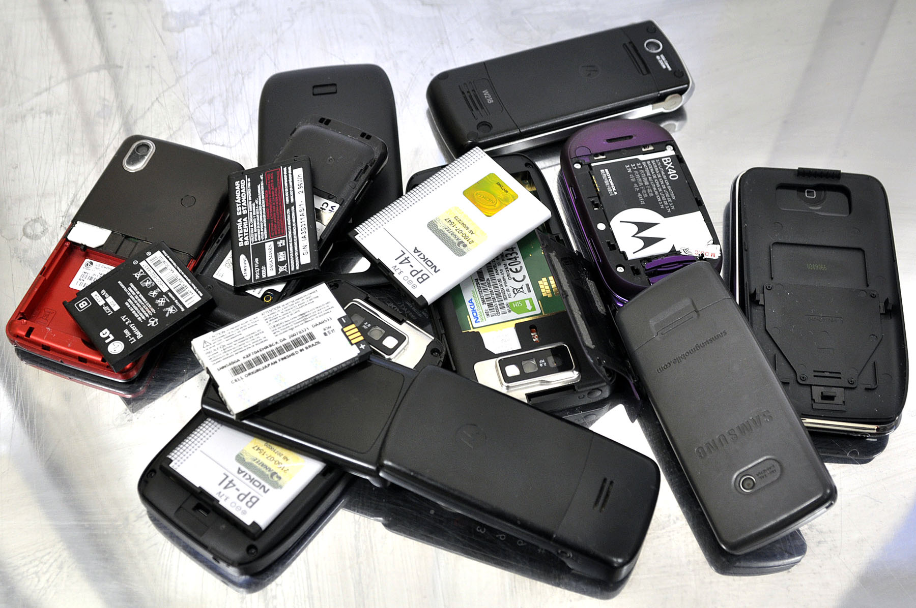 Comissão analisa novos prazos para coleta de lixo especial 