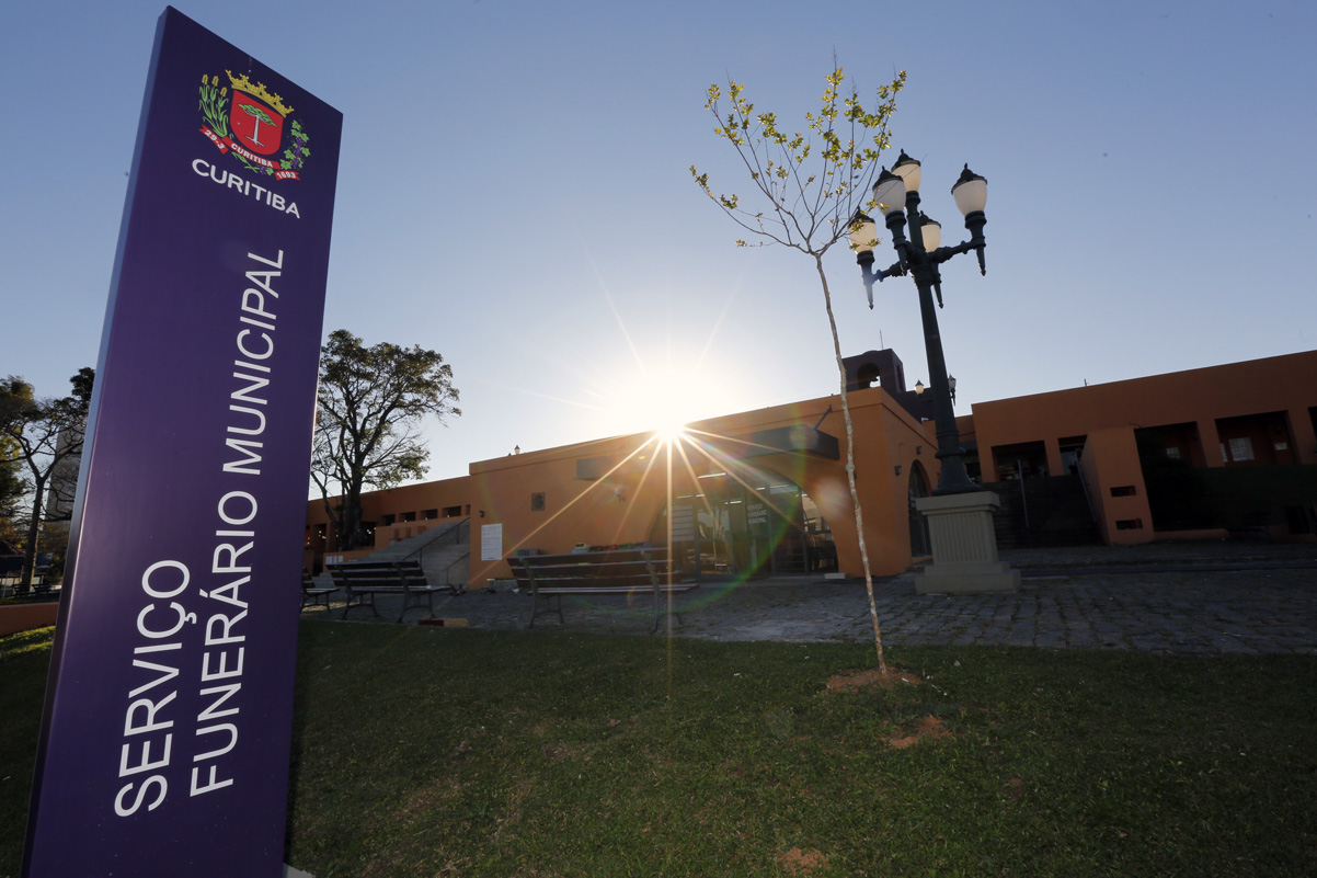 Comissão analisa sugestão de lei sobre rodízio de funerárias