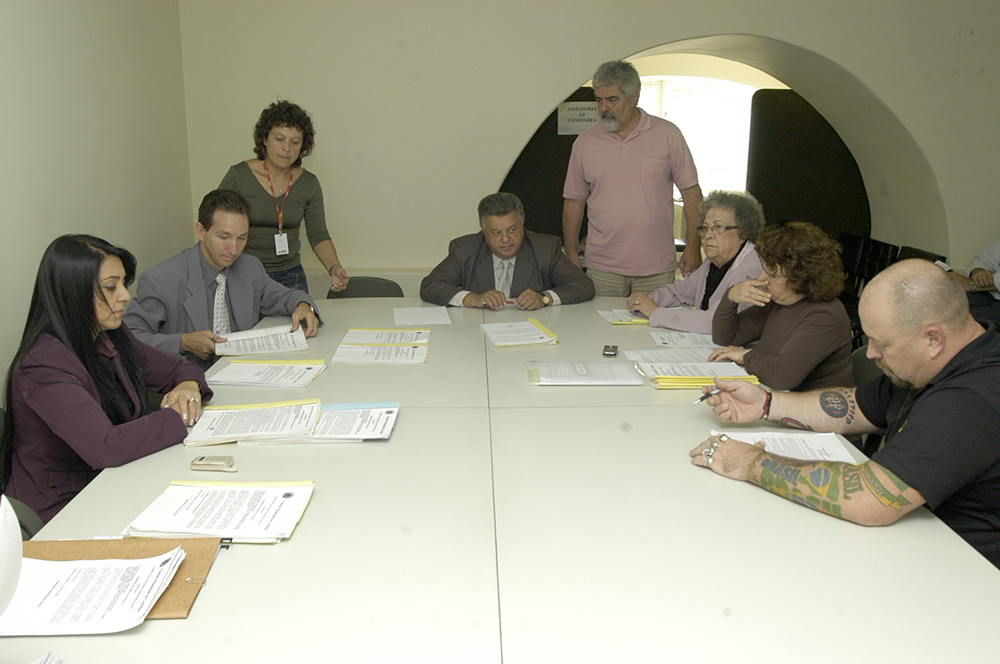 Comissão aprecia e dá andamento a 23 projetos 