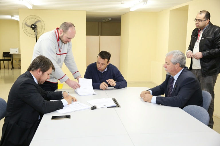 Comissão aprova presença de animais de estimação em abrigos