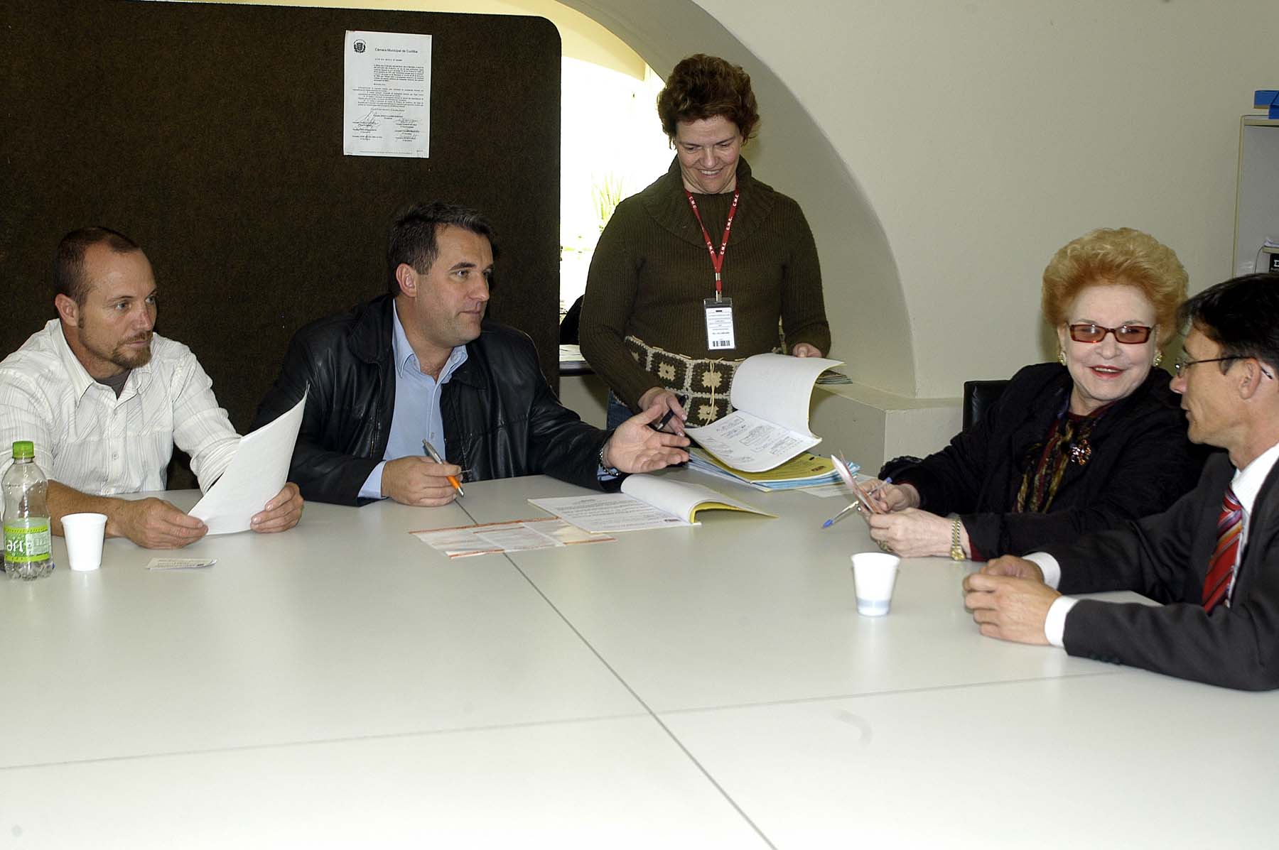 Comissão aprova uso de combustível renovável 