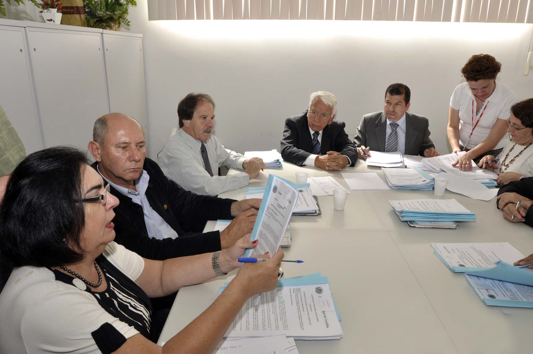 Comissão avalia plano de carreira de auditores 