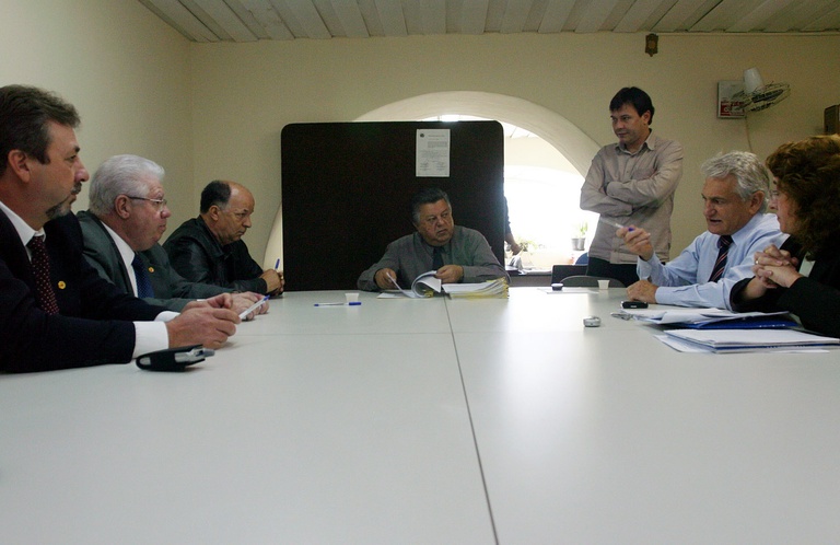 Comissão da Câmara marca reunião extra 