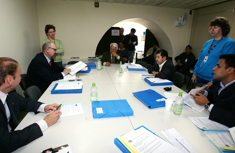 Comissão dá parecer sobre auxílio-funeral 