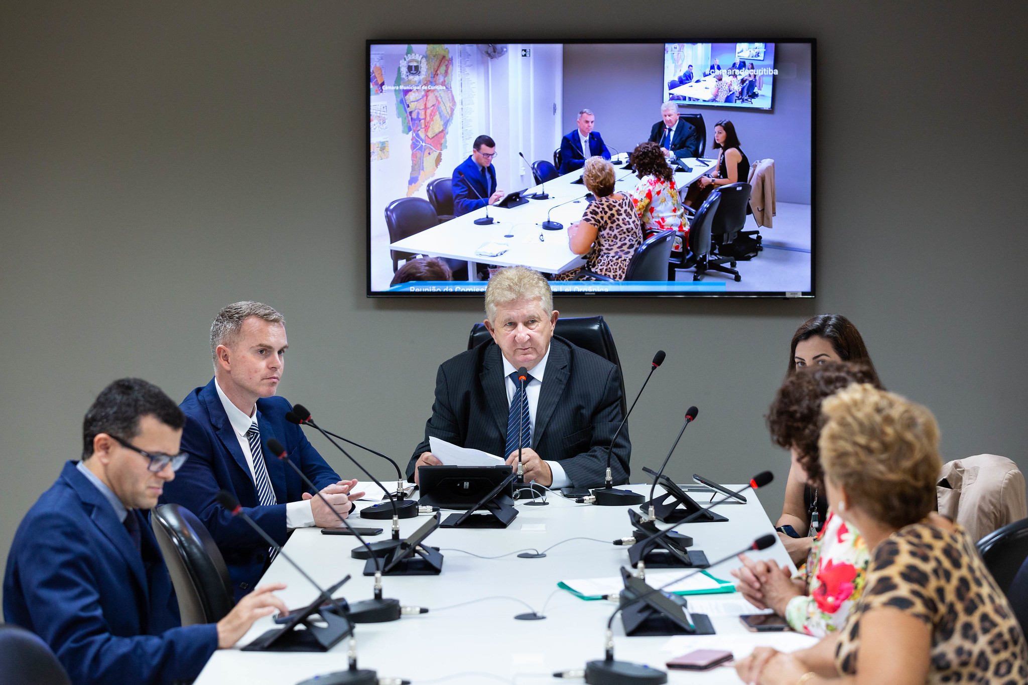 Comissão de Alteração da LOM admite substitutivo geral