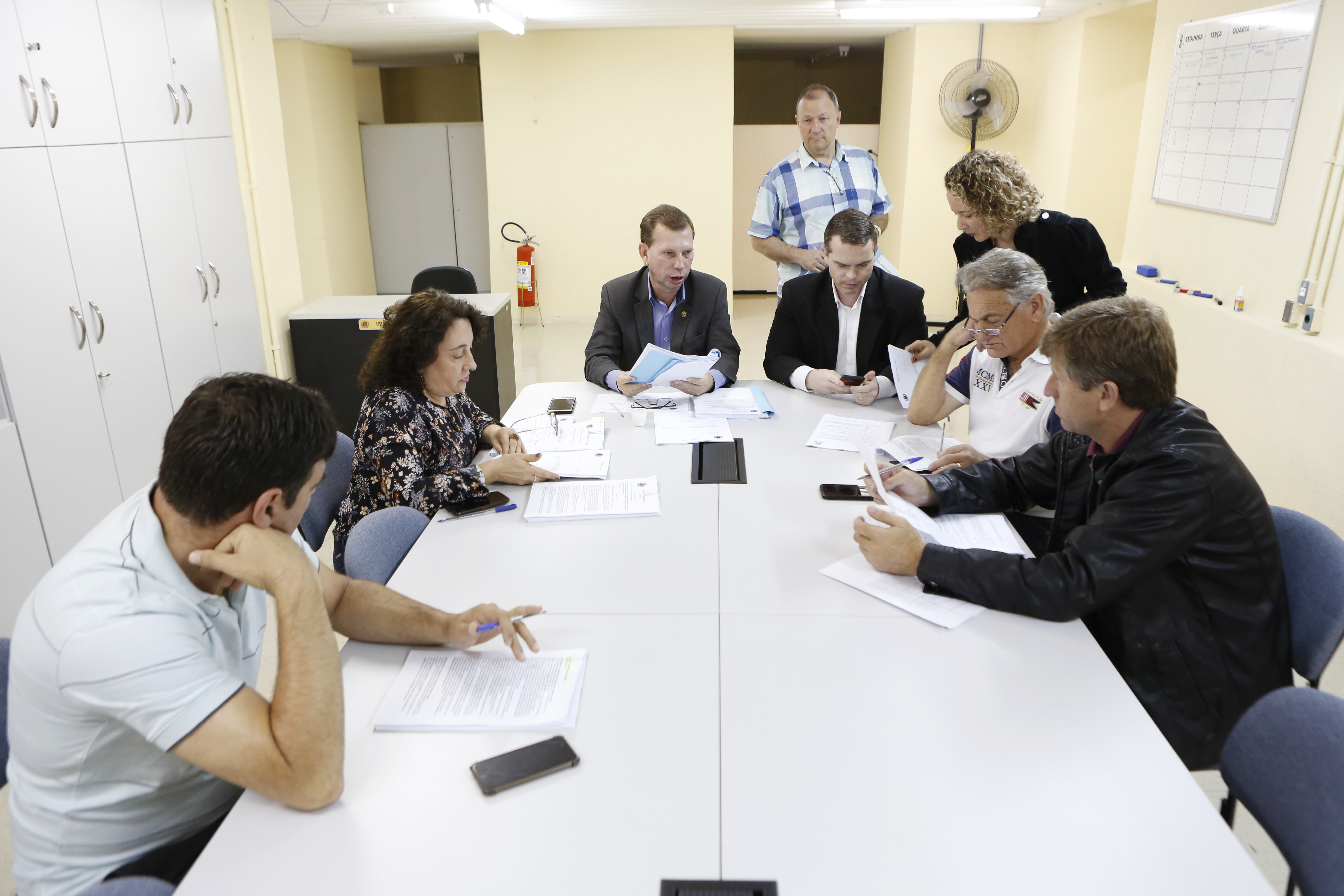 Comissão de Economia aprova convênio para asfaltar 61 ruas 