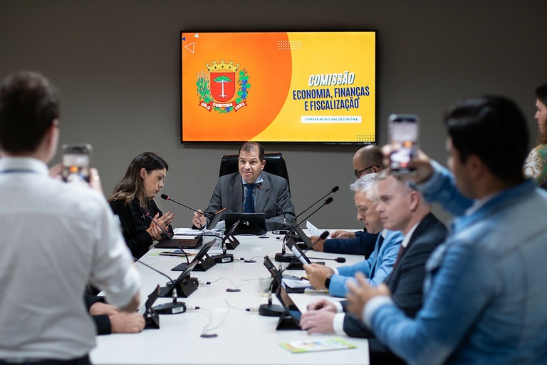 Comissão de Economia aprova tolerância de 15 minutos no EstaR