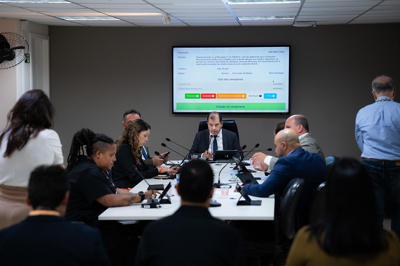 Política de Cidade Limpa e doação de área na CIC avançam na Câmara
