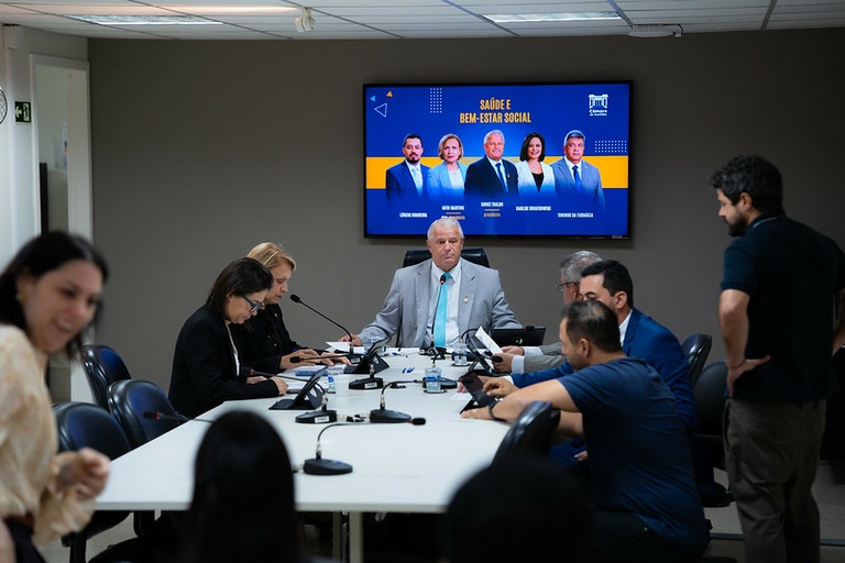 Comissão de Saúde aprova projeto sobre cremação e ossuário em Curitiba