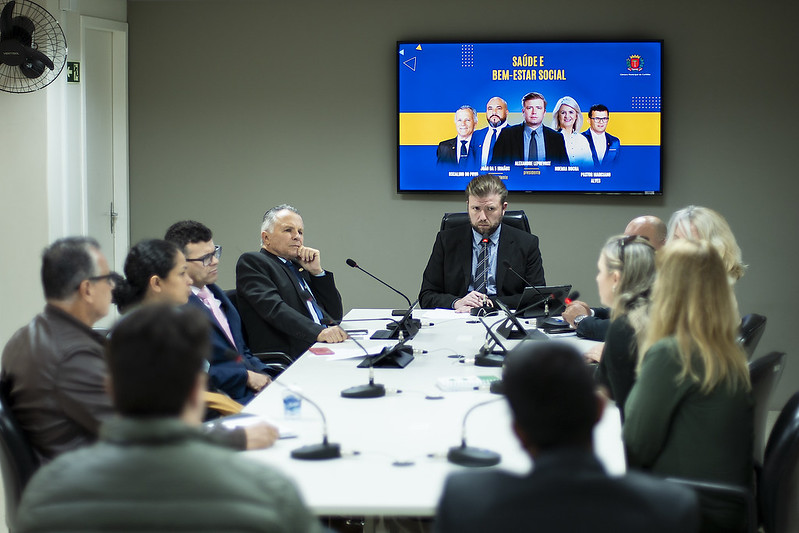 Saúde vai acompanhar implantação do piso da enfermagem em Curitiba