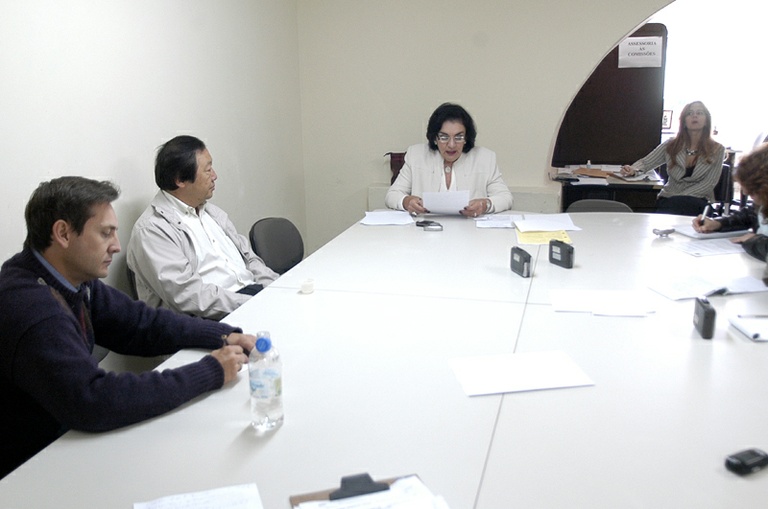 Comissão discute a reestruturação de centro 