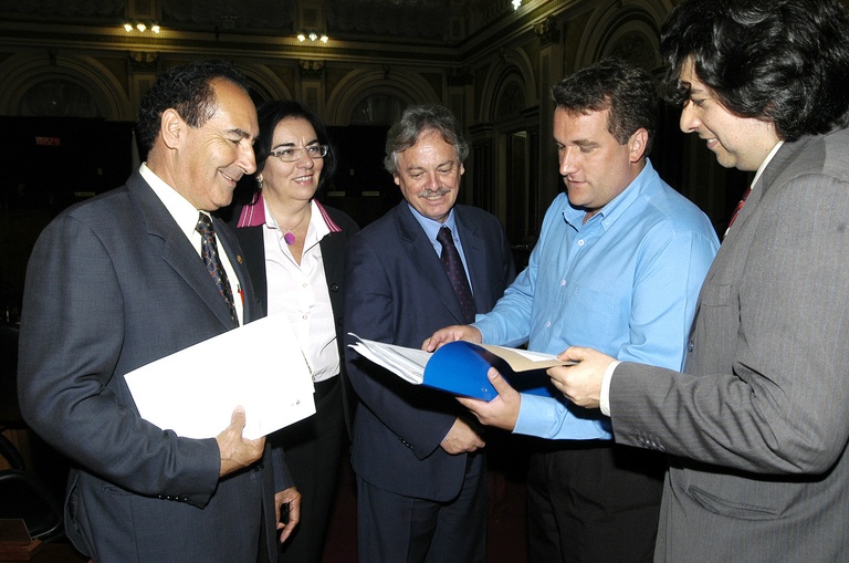 Comissão discute alterações para liberação de alvará 