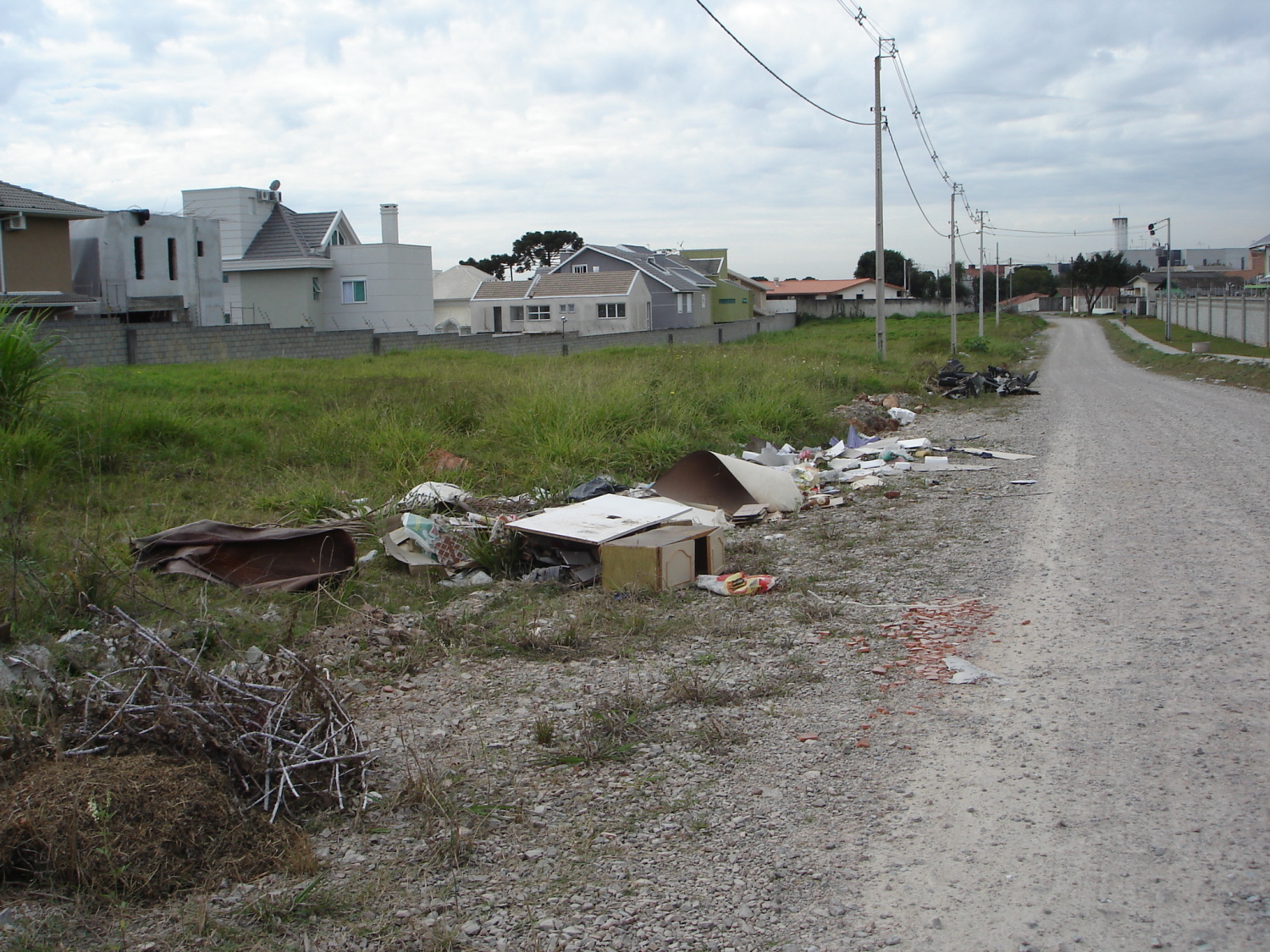 Comissão discutirá pontos de coleta de entulhos 