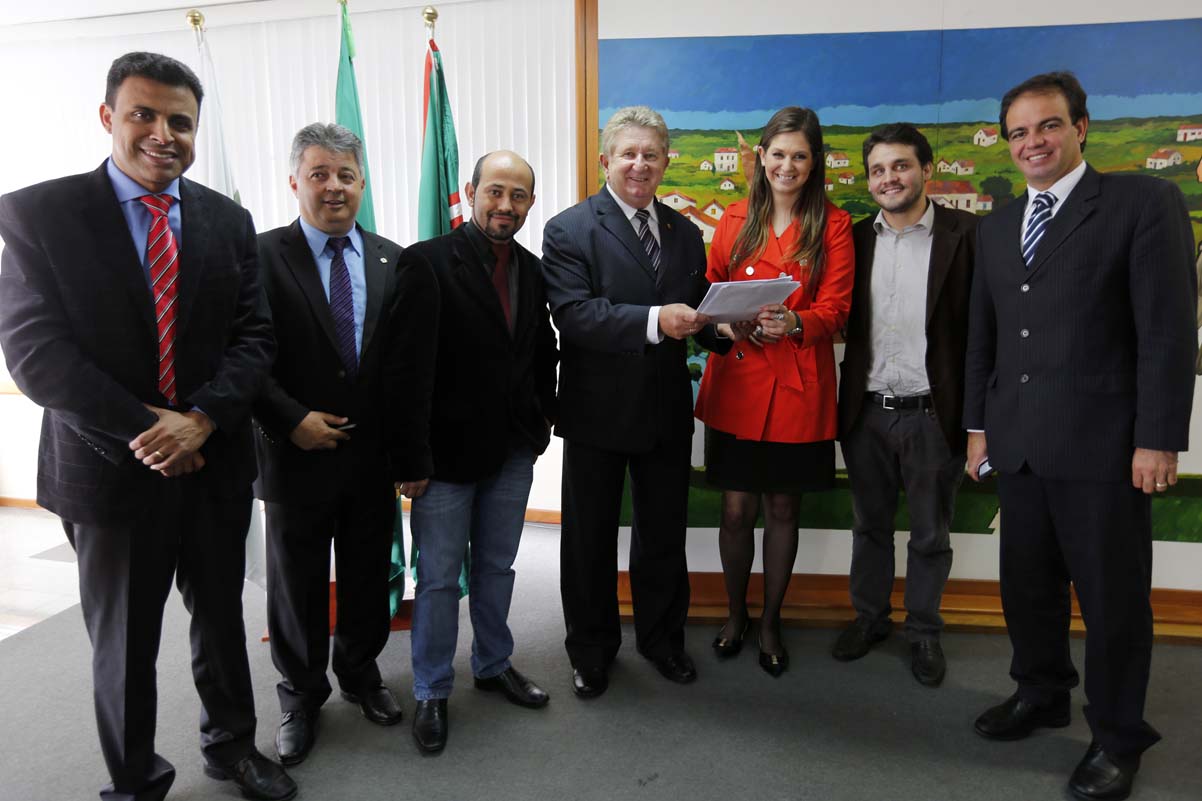 Comissão Especial da LOM será presidida por Carla Pimentel 