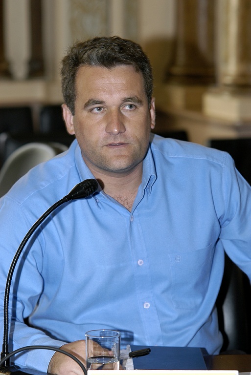 Comissão estende trabalho por 90 dias 