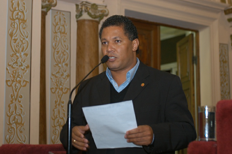 Comissão incentiva a participação popular 