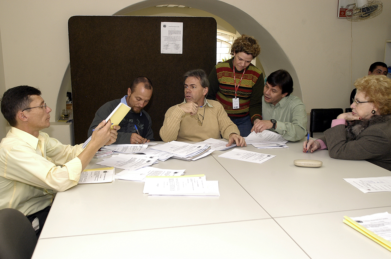 Comissão libera mais projetos para votação 