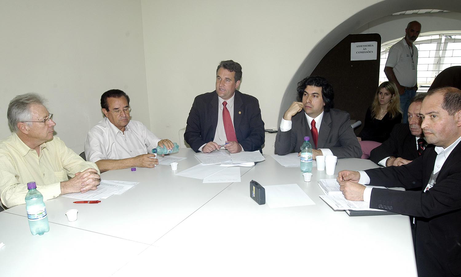 Comissão ouve técnicos sobre brinquedos infláveis 